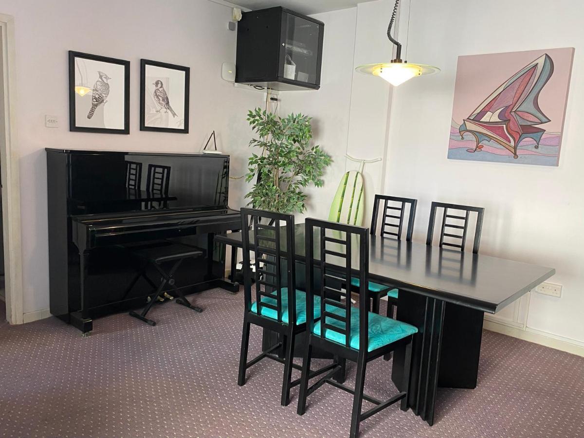 Private Room In A Shared Flat At Best Location Limassol Exterior foto
