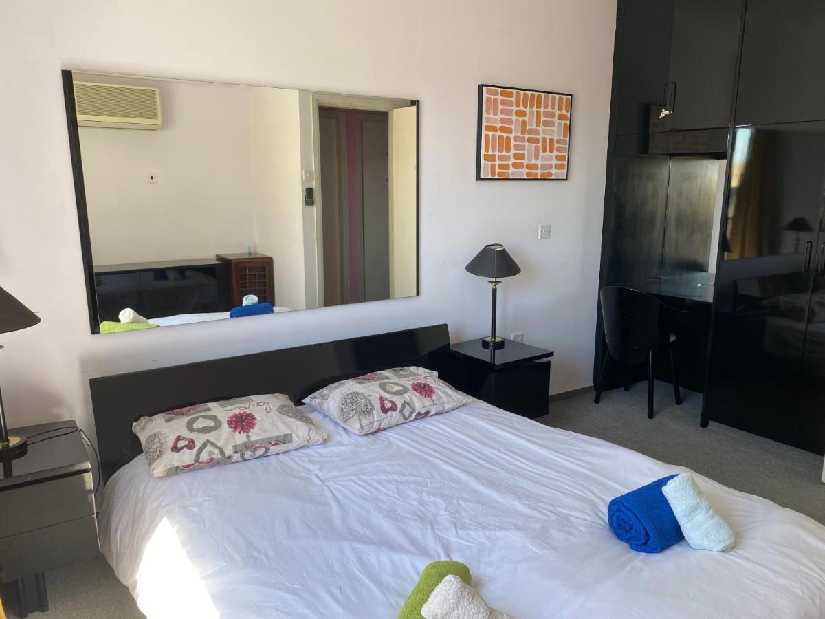 Private Room In A Shared Flat At Best Location Limassol Exterior foto